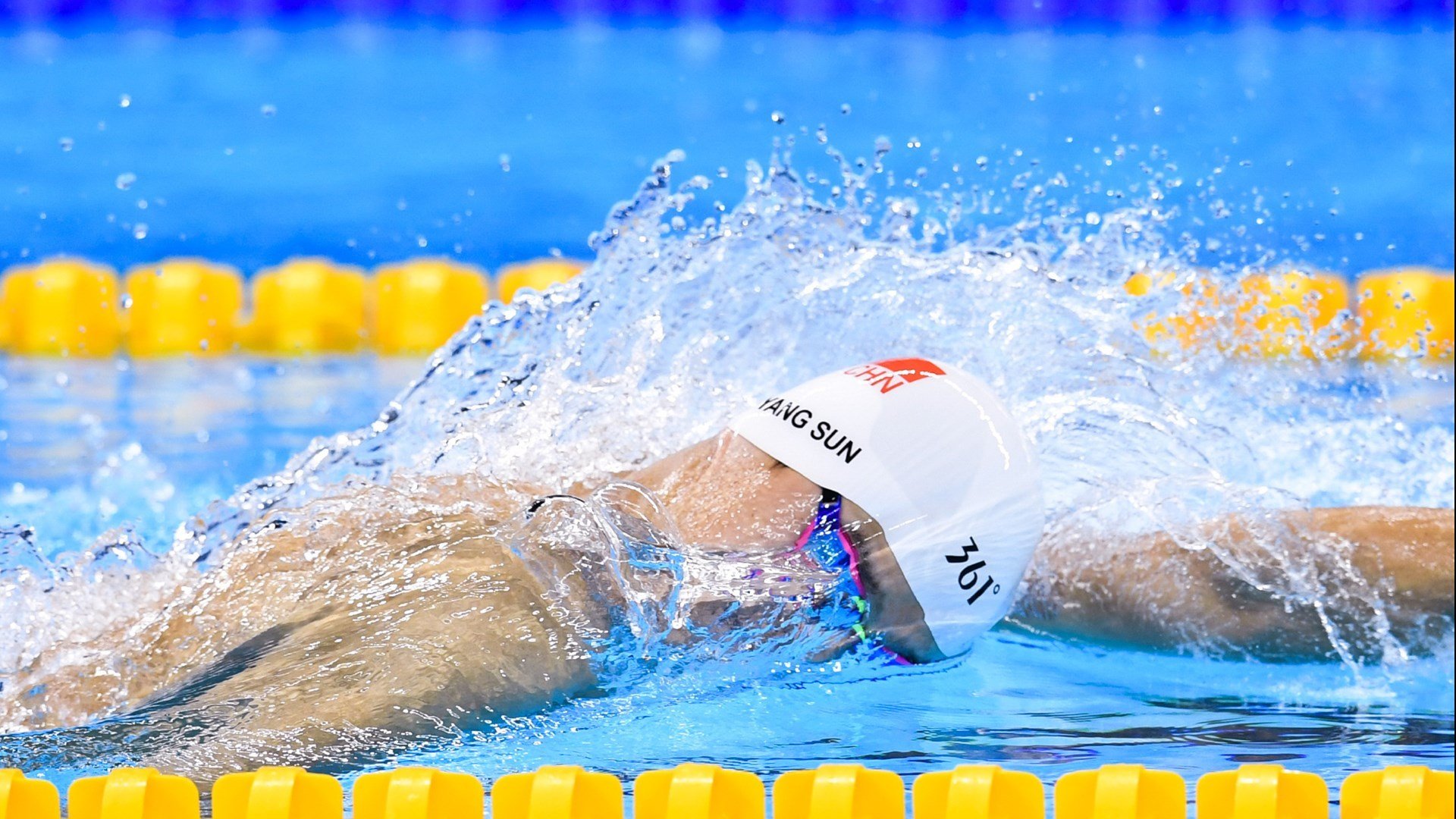 ayx爱游戏官网-大型深海潜水探索活动，海底奇观等待勇者发现，深海潜水好玩吗